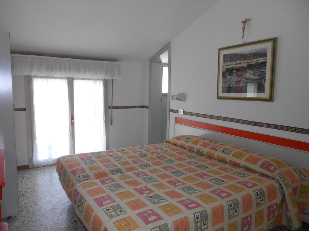 Hotel Laguna Blu Rimini Camera foto