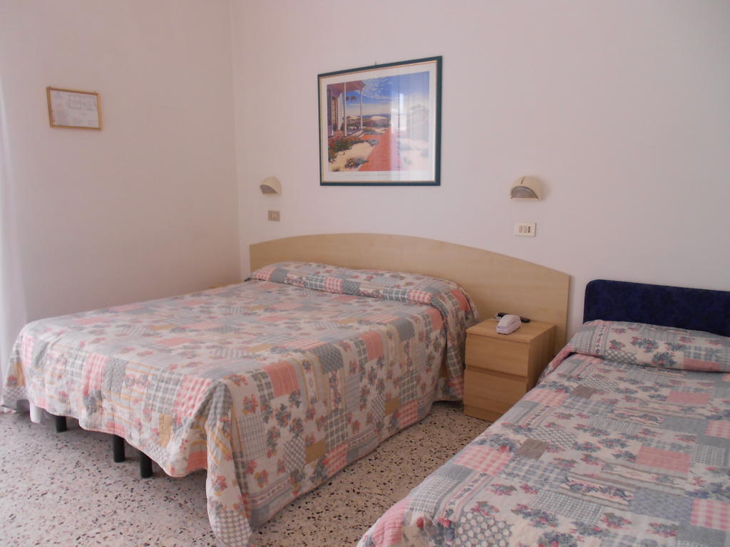 Hotel Laguna Blu Rimini Camera foto