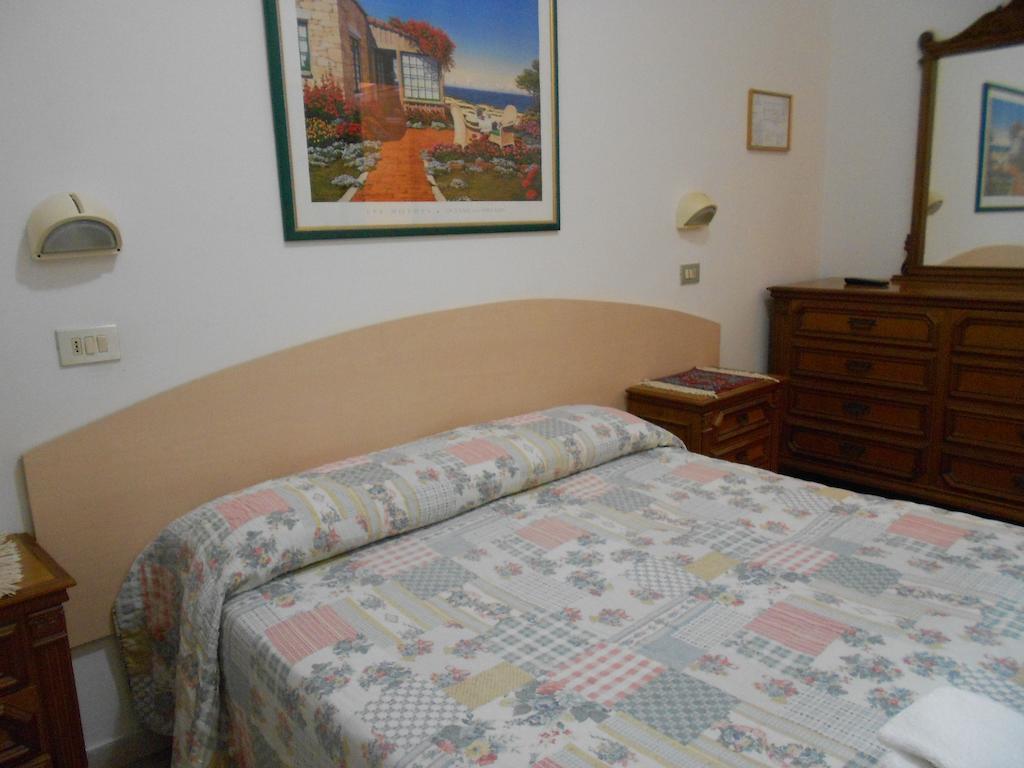 Hotel Laguna Blu Rimini Camera foto