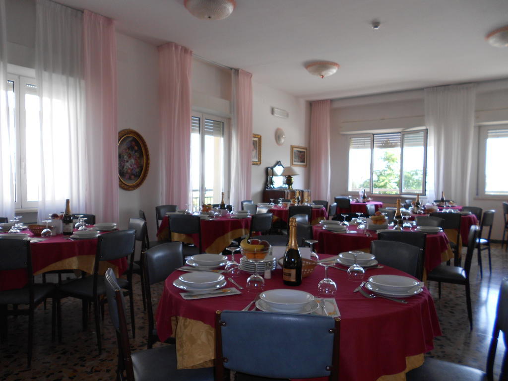 Hotel Laguna Blu Rimini Esterno foto