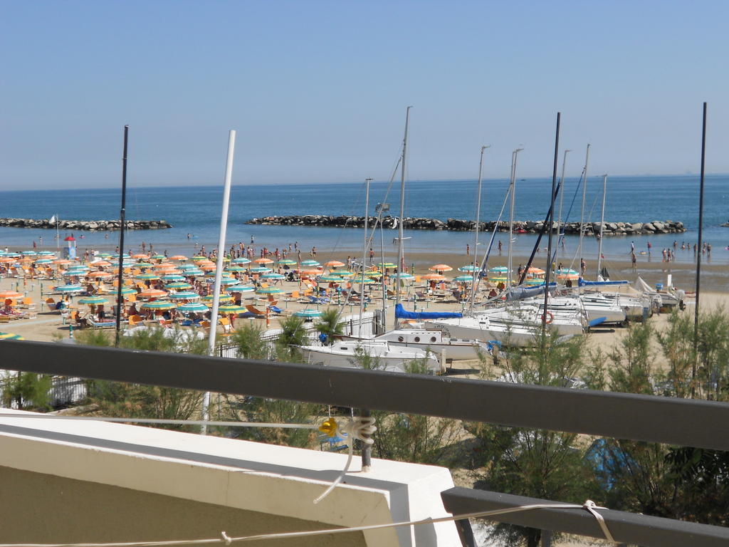 Hotel Laguna Blu Rimini Esterno foto