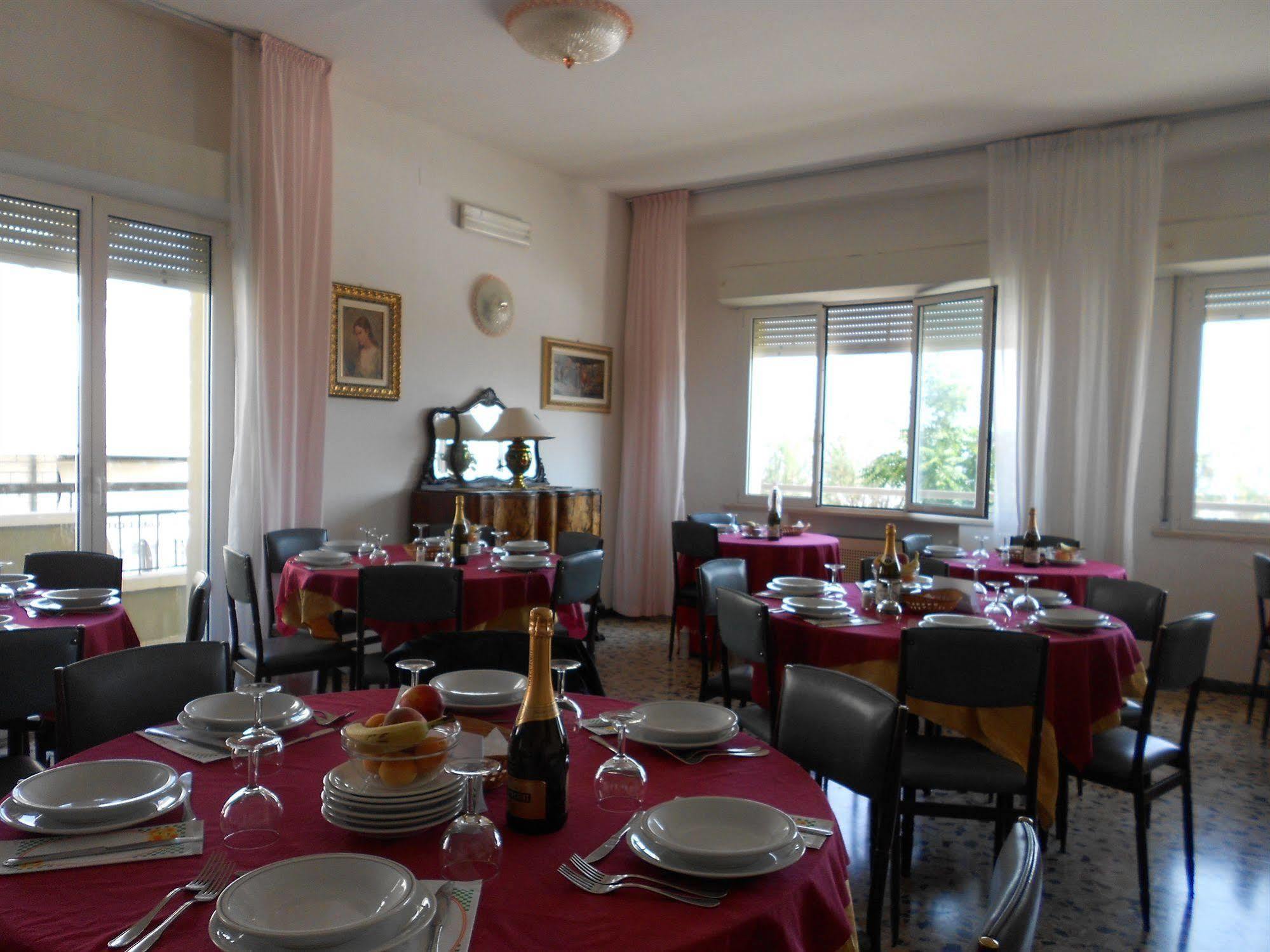 Hotel Laguna Blu Rimini Esterno foto